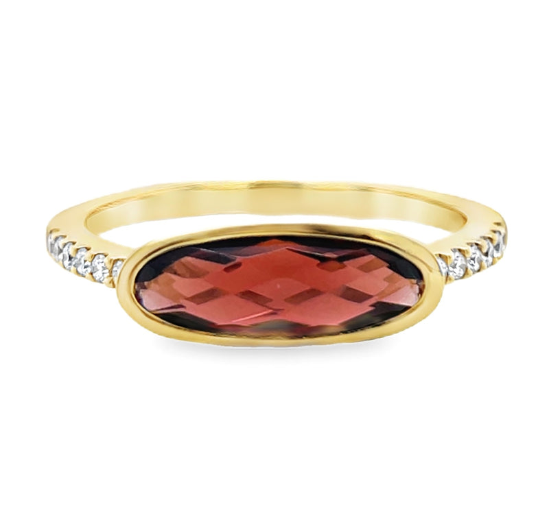 14K YELLOW GOLD GARNET AND DIAMOND RING  #200-00389