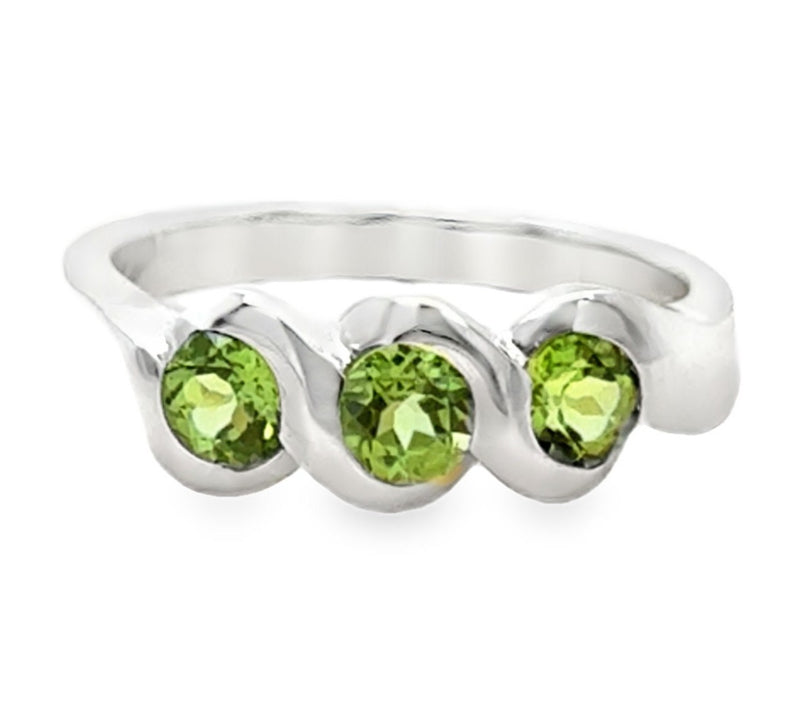 STERLING SILVER PERIDOT RING  #200-00471