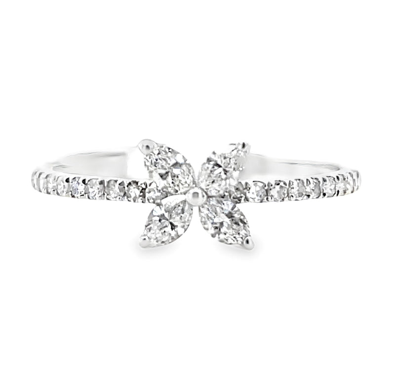 14K WHITE GOLD DIAMOND RING  #130-00258