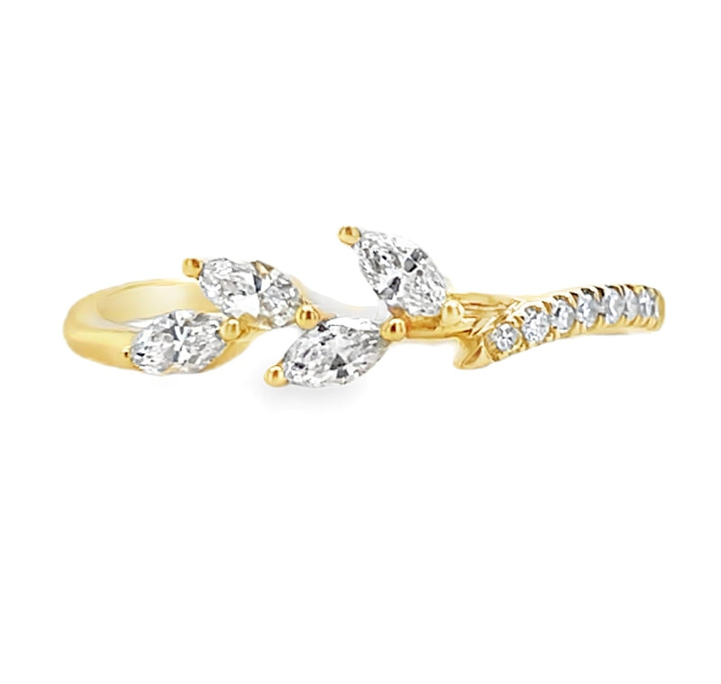 14K YELLOW GOLD DIAMOND RING   #130-00269