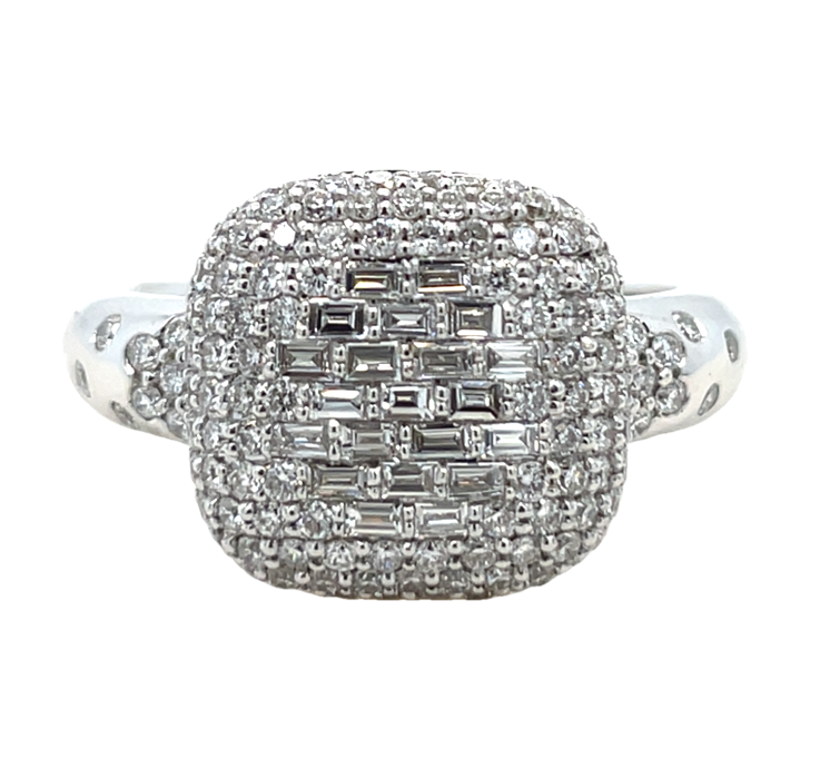 14K WHITE GOLD DIAMOND RING