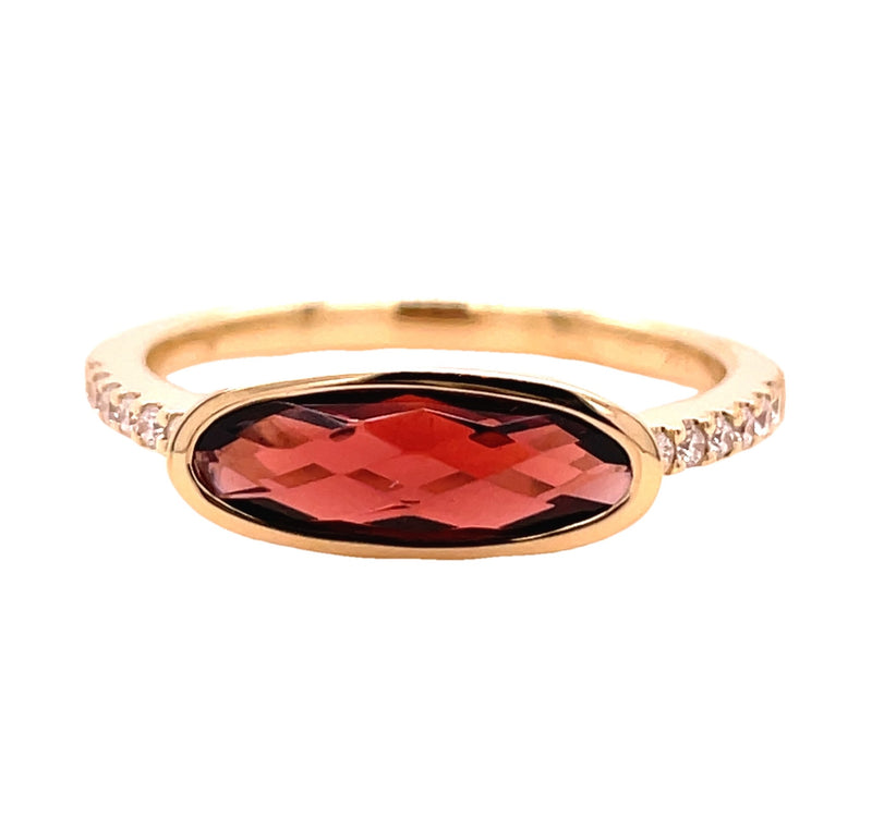 14K YELLOW GOLD GARNET AND DIAMOND RING