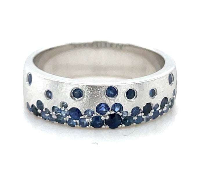 14K WHITE GOLD SAPPHIRE RING