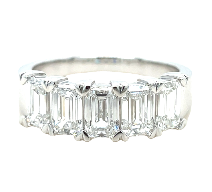 14K WHITE GOLD DIAMOND RING