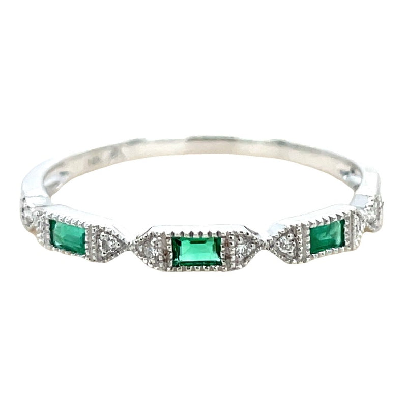 14K WHITE GOLD EMERALD AND DIAMOND RING