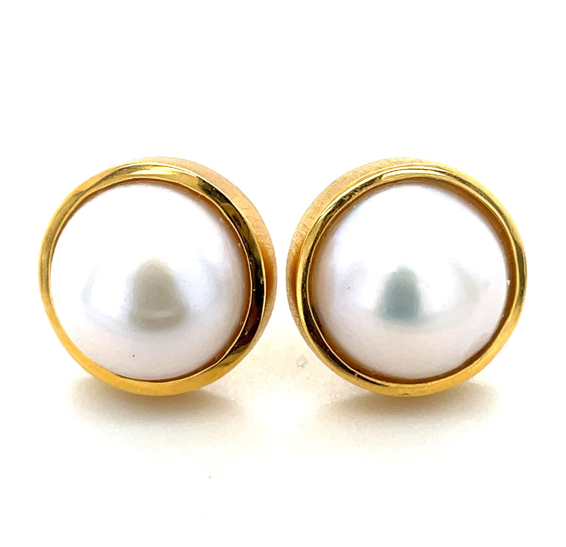 22K YELLOW GOLD PLATED BRASS FAUX PEARL EARRINGS