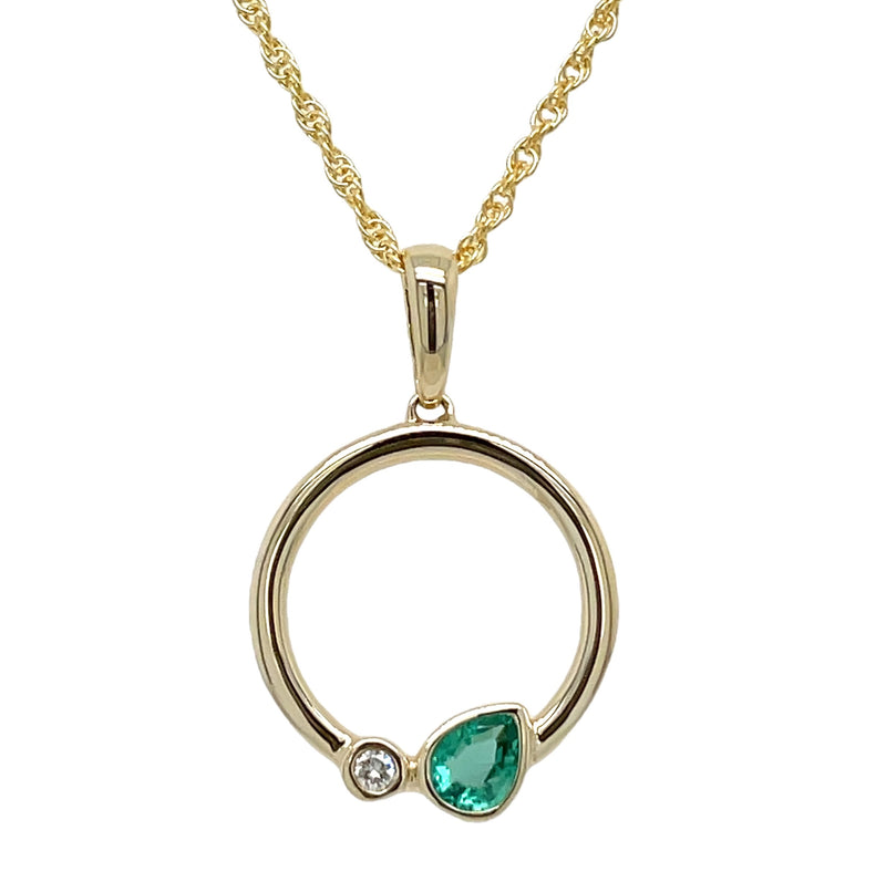 14K YELLOW GOLD EMERALD AND DIAMOND NECKLACE