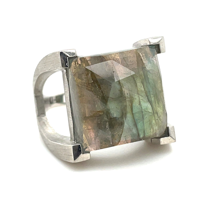 RHODIUM PLATED BRASS LABRADORITE RING