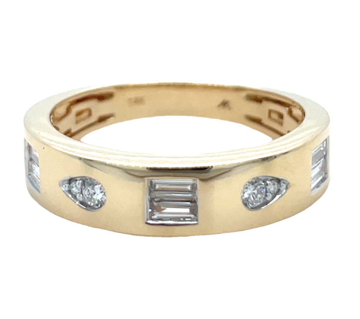 14K YELLOW GOLD DIAMOND RING