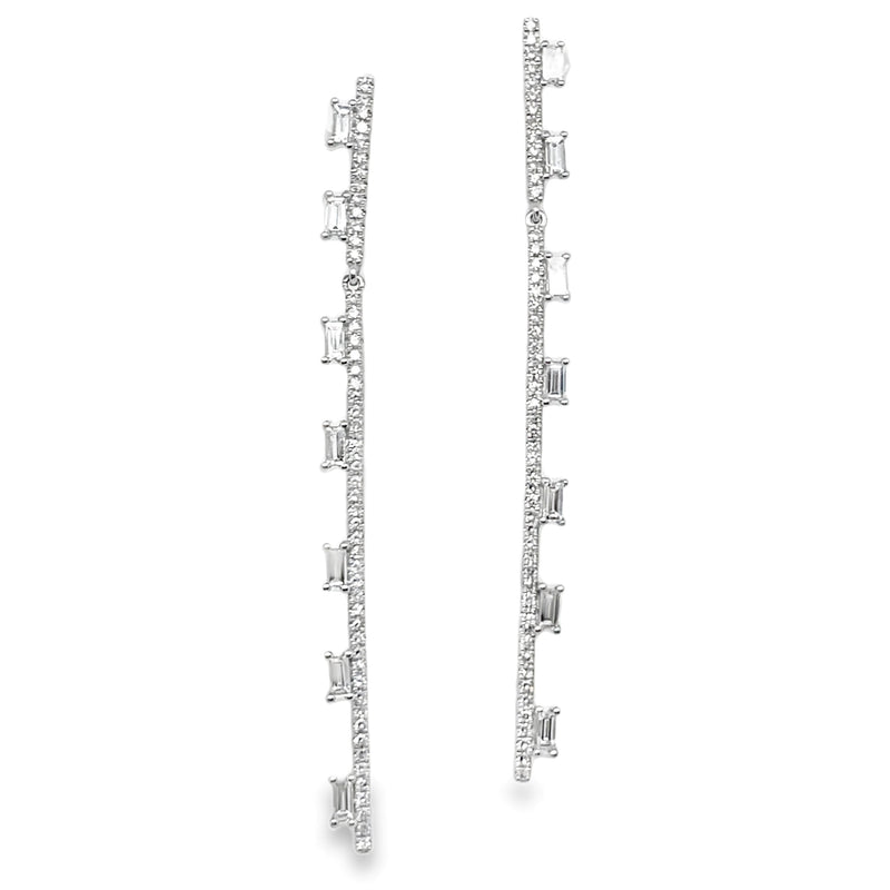18K WHITE GOLD DIAMOND EARRINGS   #150-00472