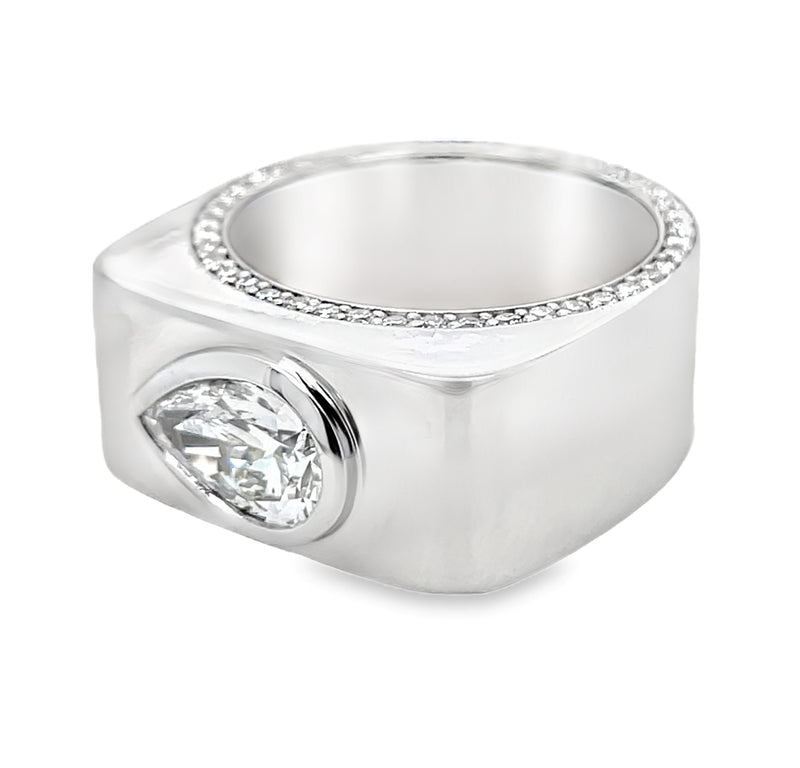 14K WHITE GOLD DIAMOND RING